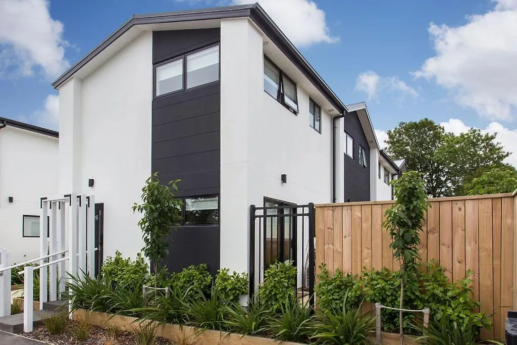Luxury Style Free Street Parking Cbd Location Apartment Christchurch New Zealand